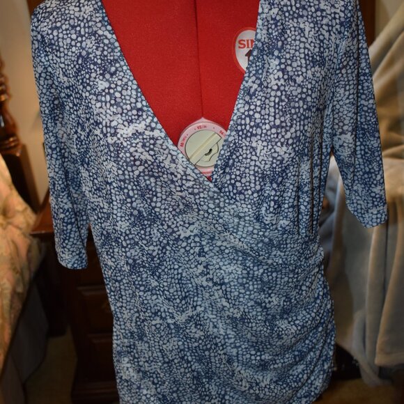 top - Picture 2 of 8